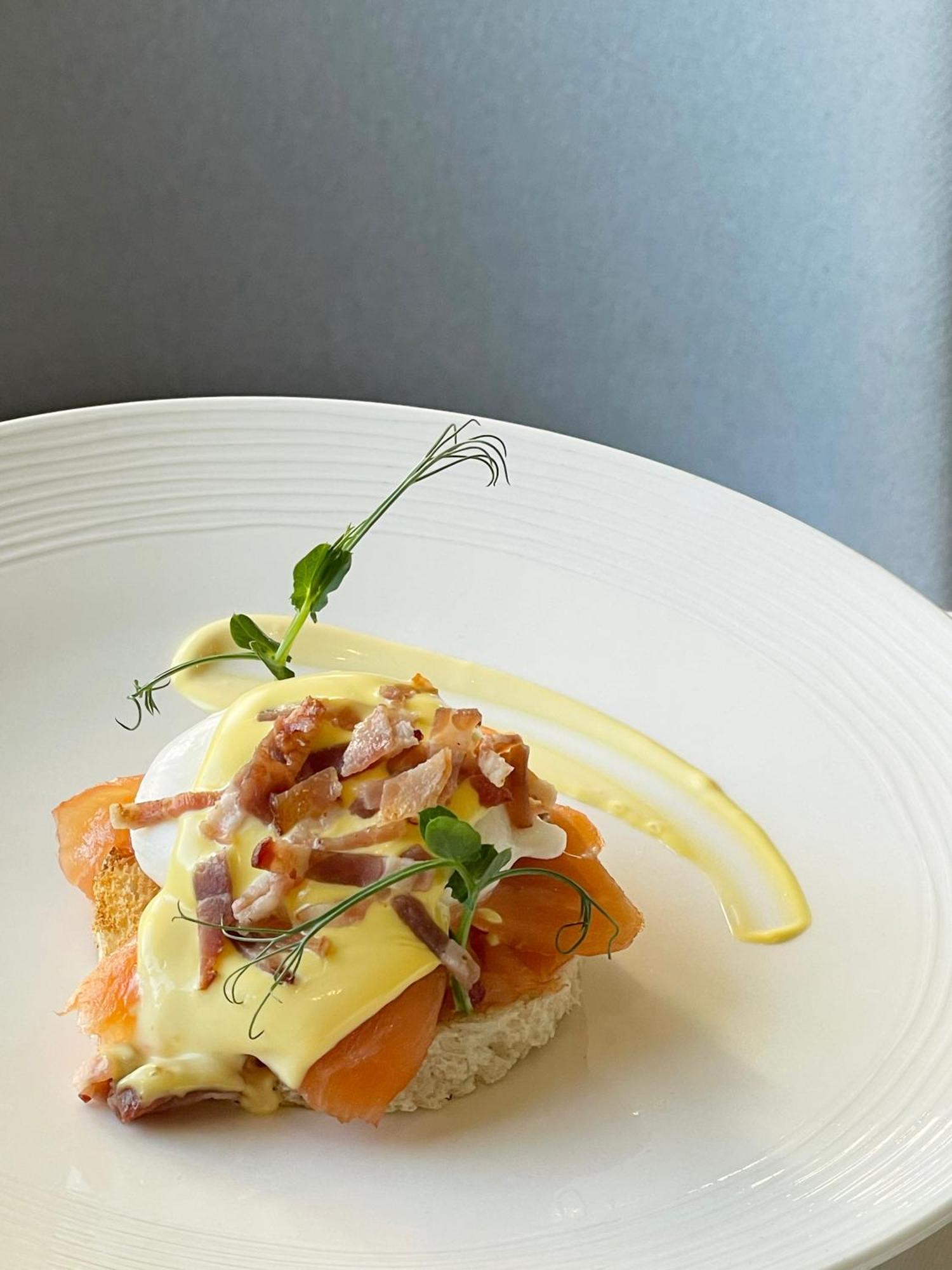 Precise Tale Seehof Davos Exterior foto A modern take on a traditional English breakfast